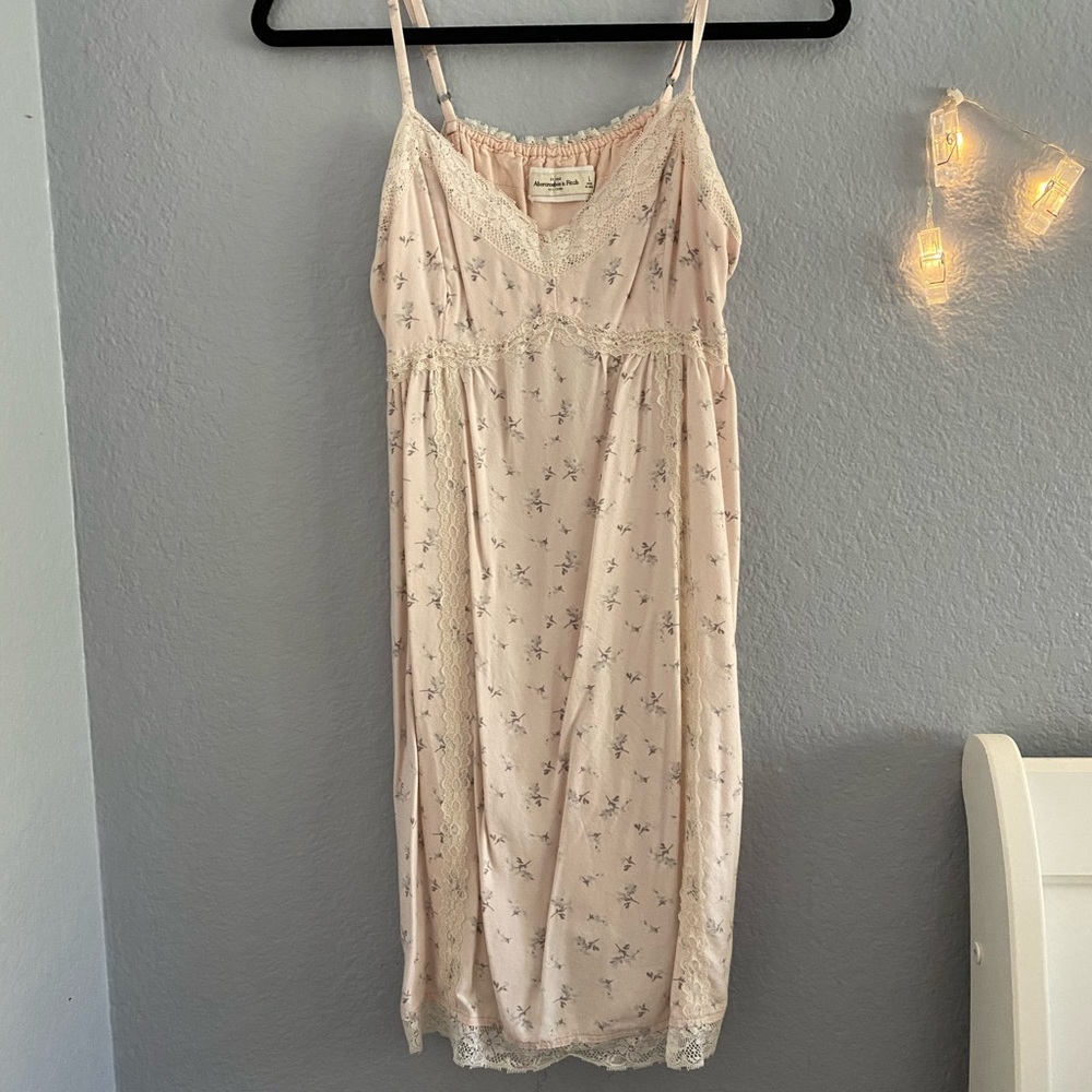 a&f pink dress